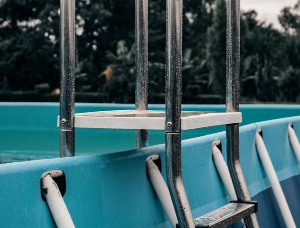 Artisan menuisier poseur : solutions personnalisées pour vous